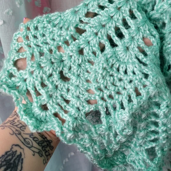 SOLD Handmade Crochet Lace Pineapple Stitch Fairy Hooded Jacket Cardigan Blue - Picture 4 of 5